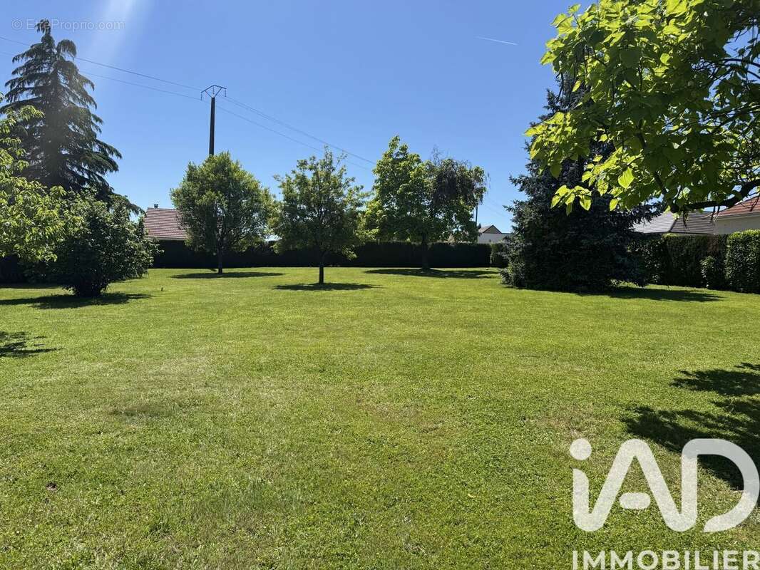 Photo 2 - Terrain à CUSSEY-SUR-L'OGNON