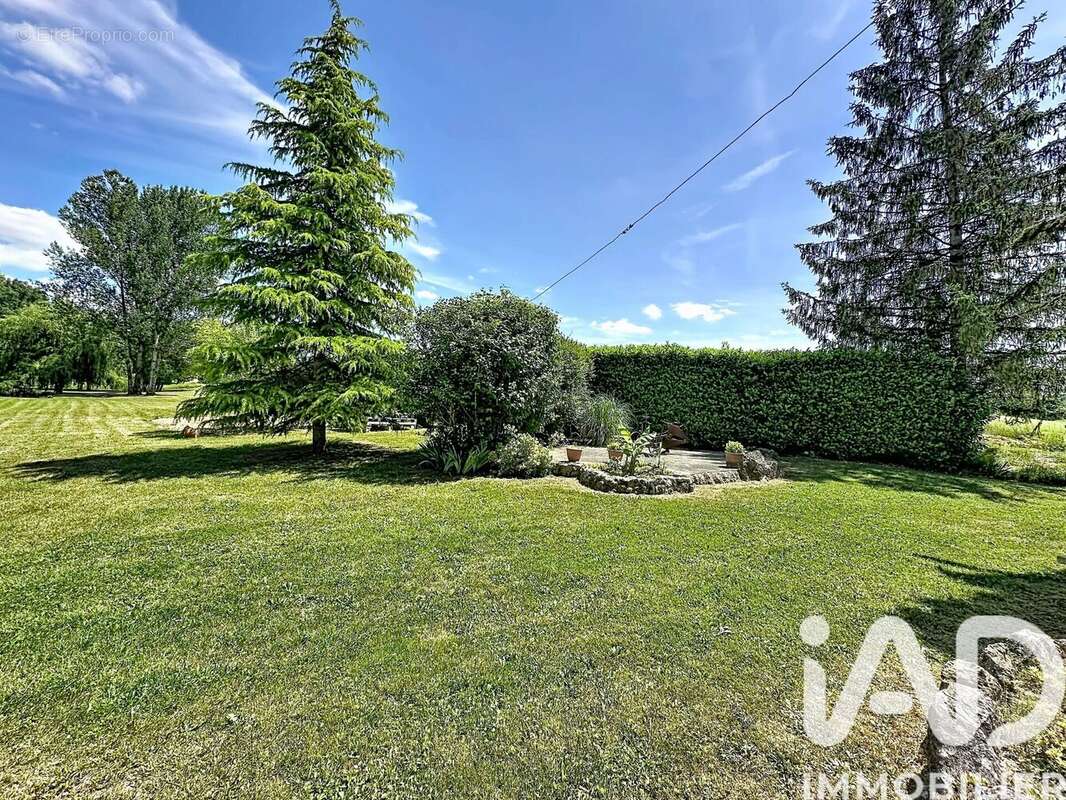 Maison 60 m² à Saint-Paul-De-Loubressac  - photo 9