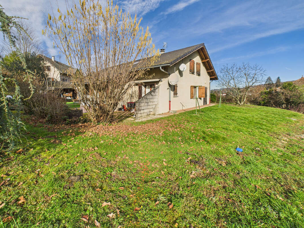MOUXY - Maison traditionnelle 188m2 - terrain constructible  1875m2- vue dégagée au calme - photo 15