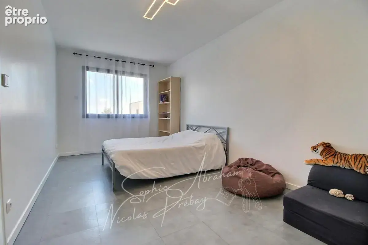 Maison contemporaine BBC , 3 chambres, garage de 48 m², jardin avec piscine - photo 10