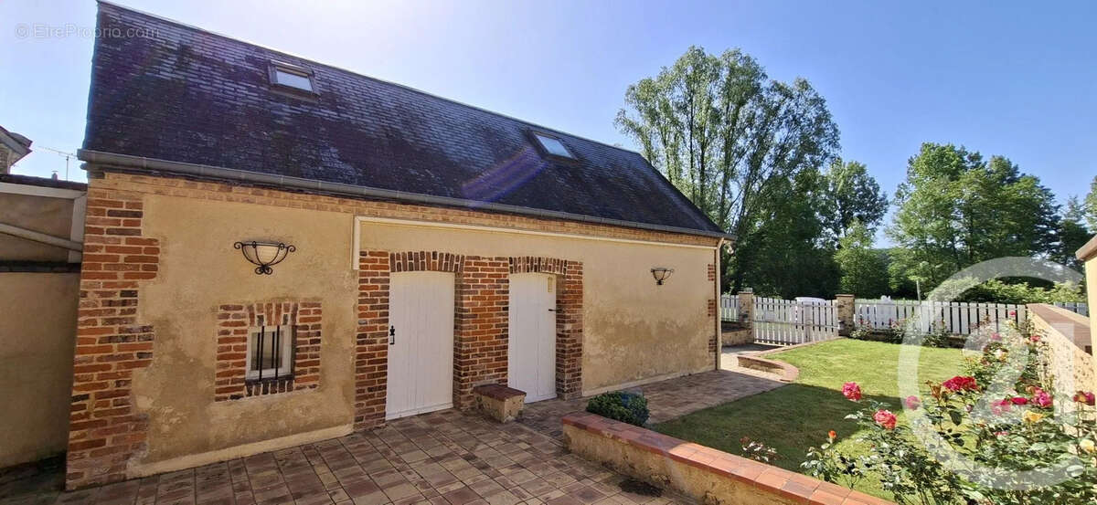 Maison à SAINT-CHRISTOPHE