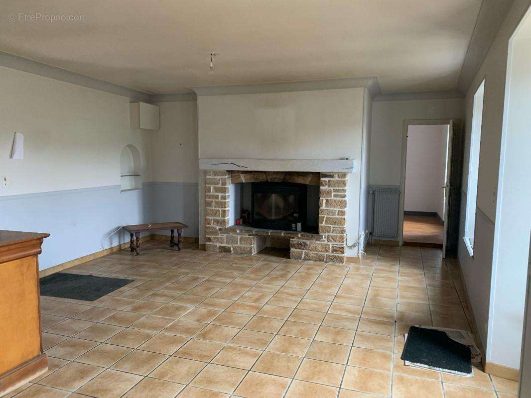 Maison à JUMILHAC-LE-GRAND