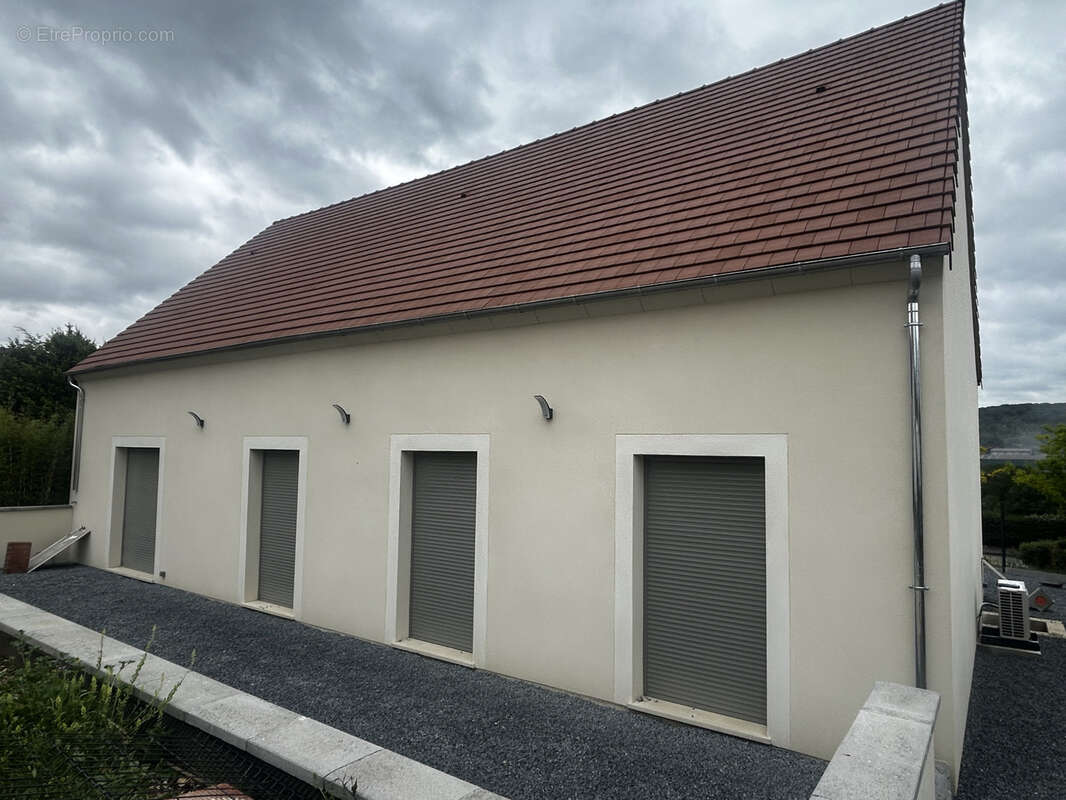 Maison à BENNECOURT