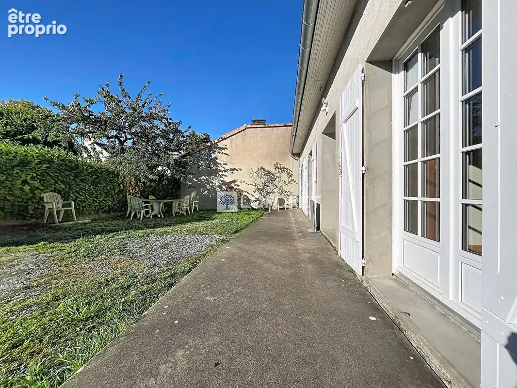 Maison Parthenay 7 pièces jardin terrasse - photo 2