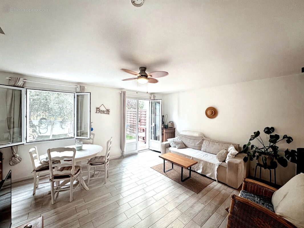 Maison à LA LONDE-LES-MAURES