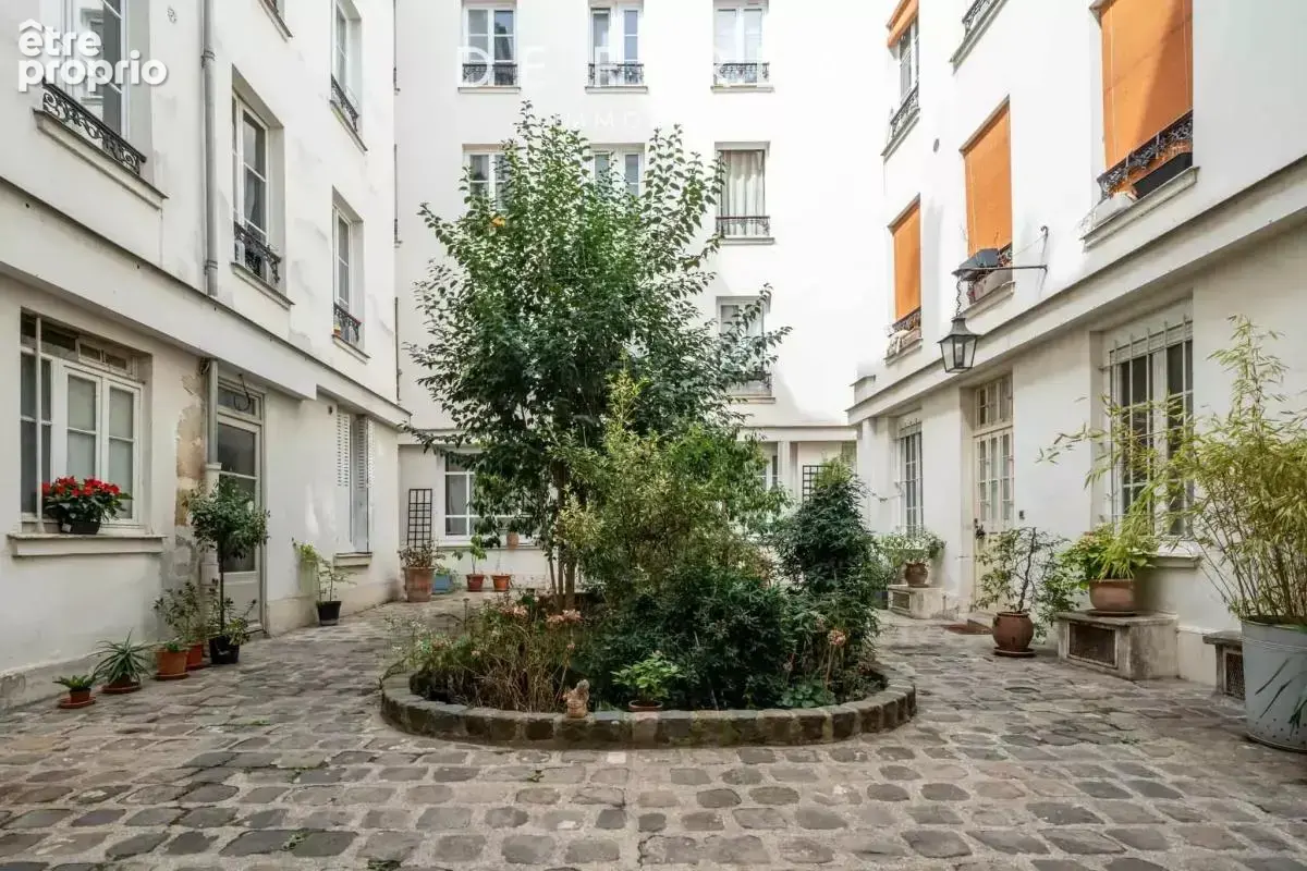 2 pièces en parfait état - Rue du Cardinal Lemoine - photo 9