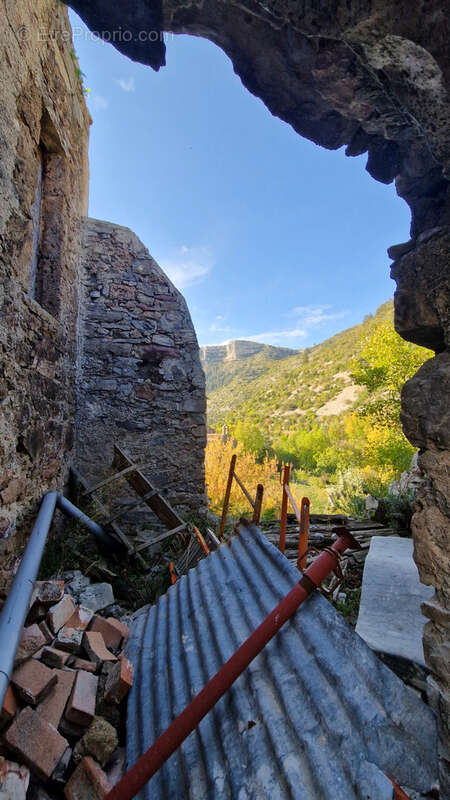 Maison à SAINT-MAURICE-NAVACELLES