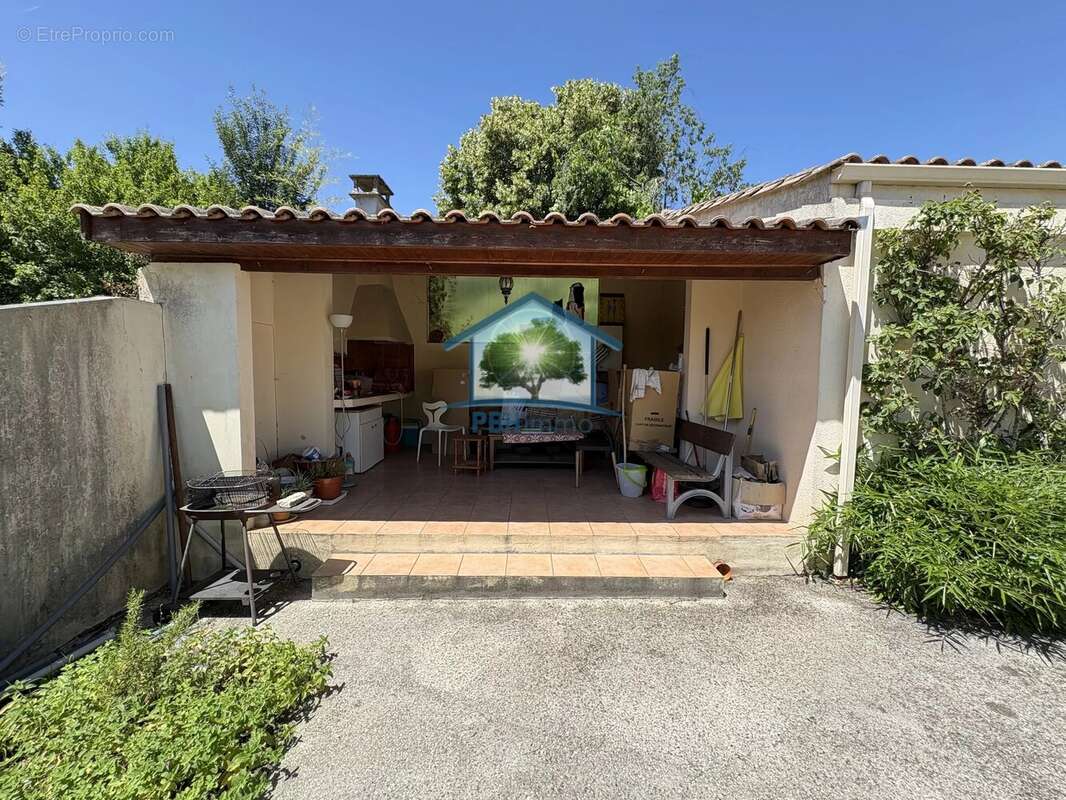 Maison à BLANQUEFORT