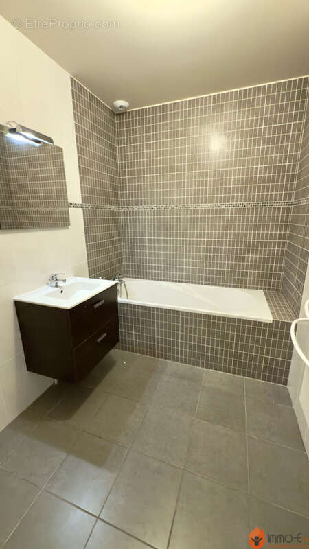 Appartement à MAGNY-LE-HONGRE