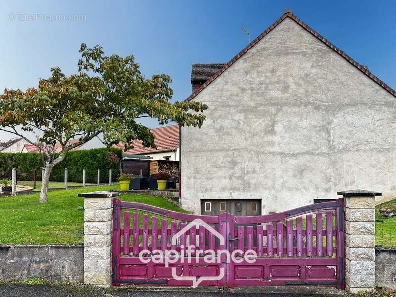 Maison à PARIGNE-L&#039;EVEQUE