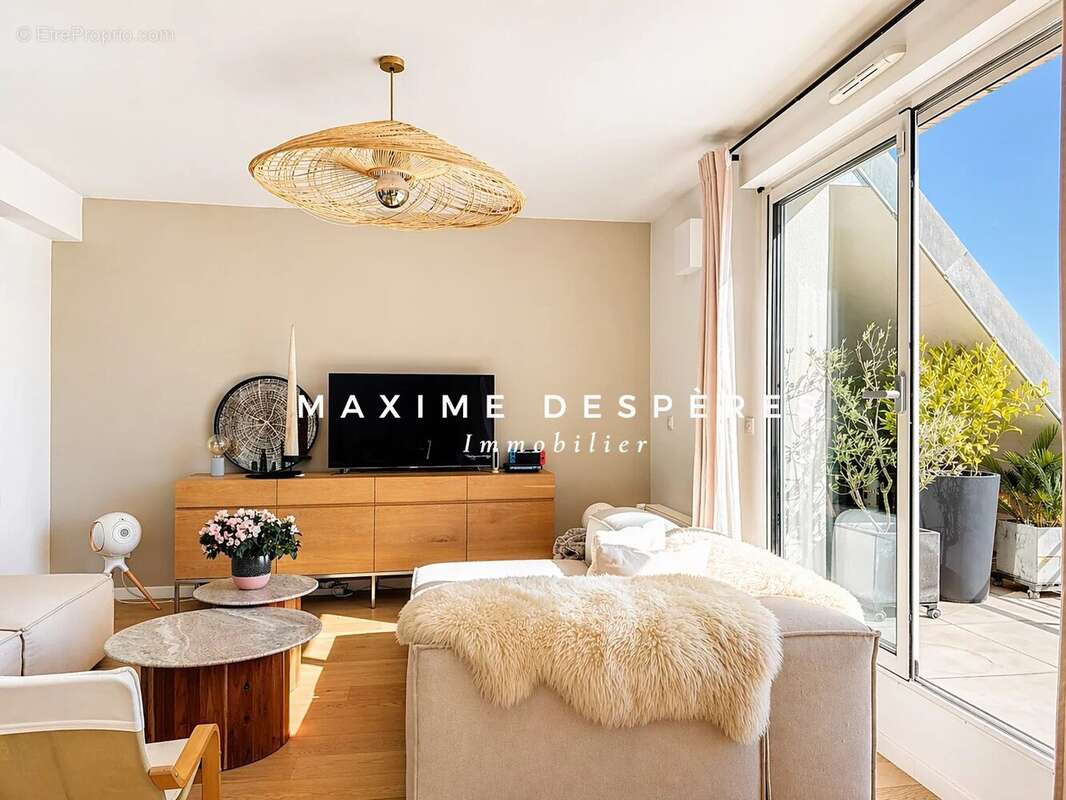 Appartement à SURESNES