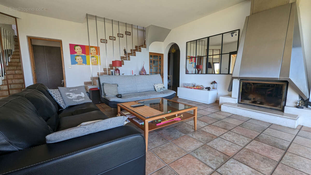 Maison à LAROQUE-DES-ALBERES