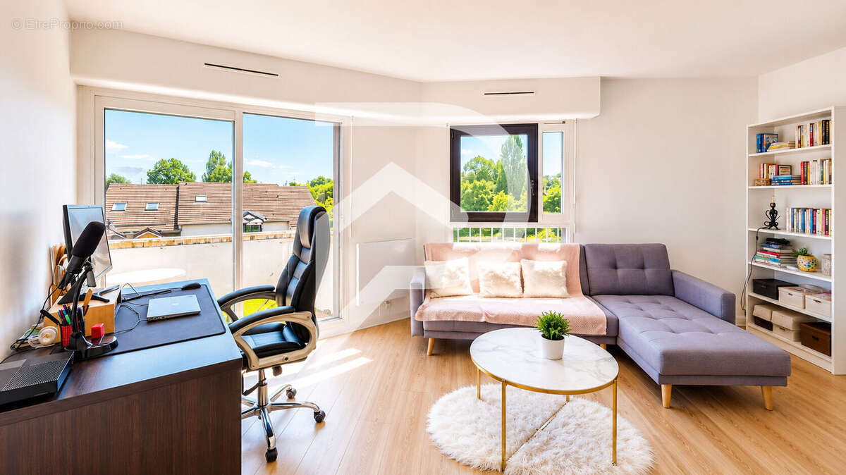 Appartement à VERNEUIL-SUR-SEINE