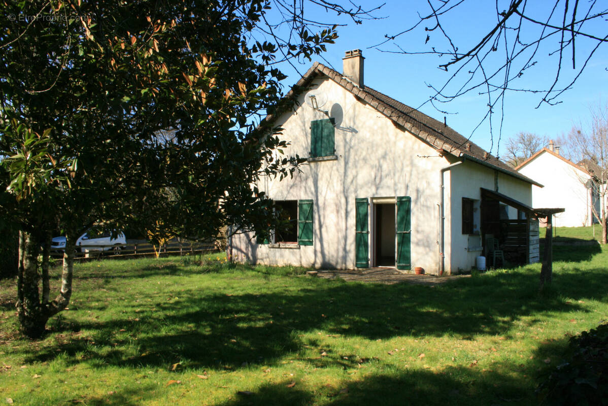 Maison à LA PORCHERIE