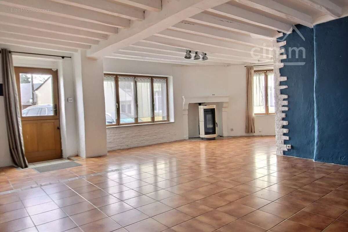 Maison à SAINT-MARTIN-D'AUXIGNY