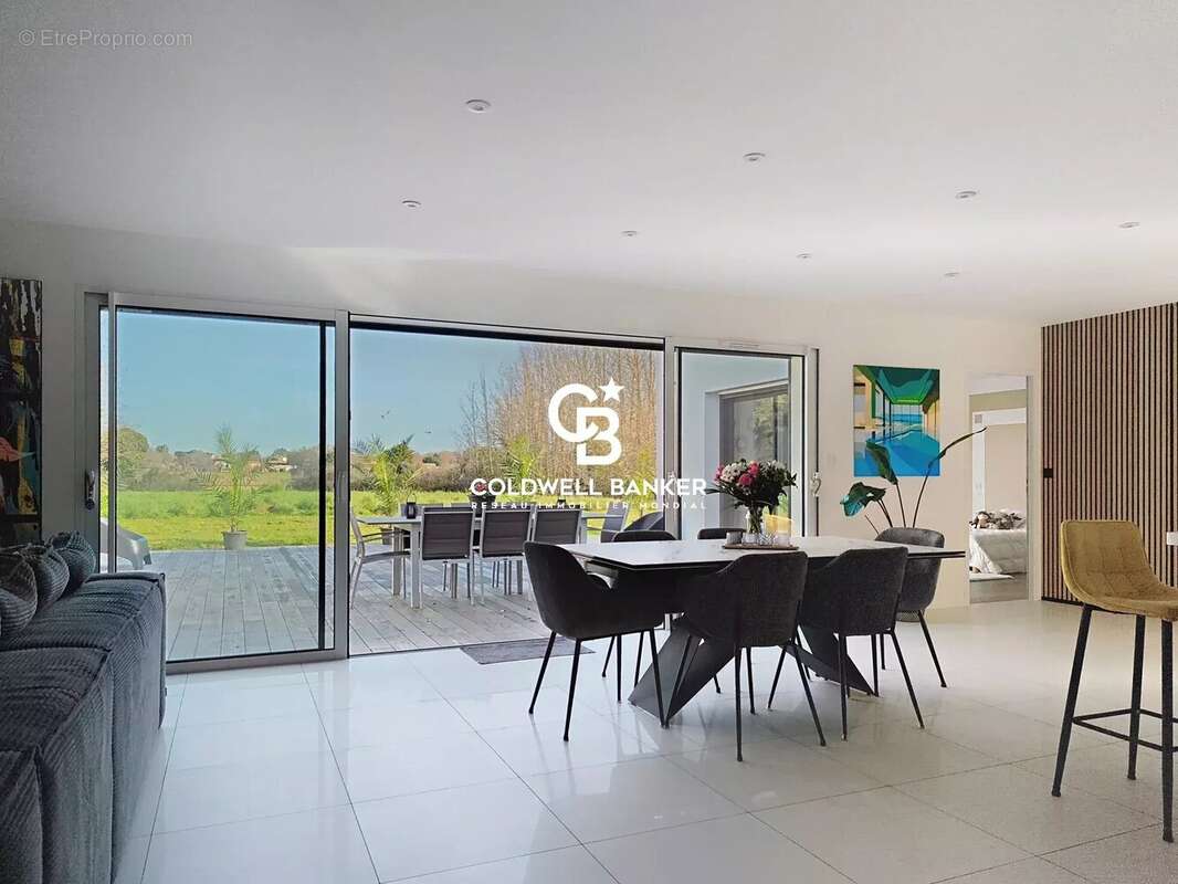 Maison à TALMONT-SAINT-HILAIRE