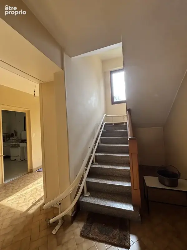 CHATILLON SUR SEINE  : charmante maison de 150m2 ( R+2) avec terrain et garage au centre ville - photo 3