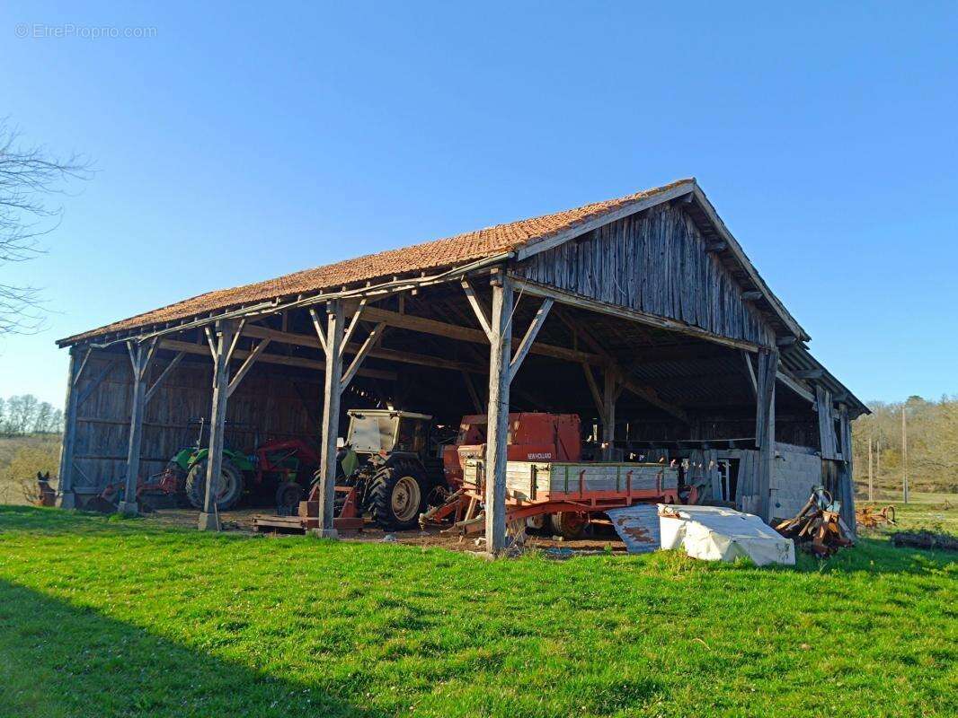 Maison à VERGT-DE-BIRON