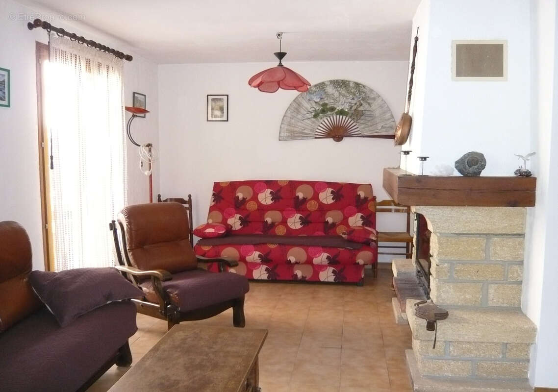 Maison à MARNHAGUES-ET-LATOUR