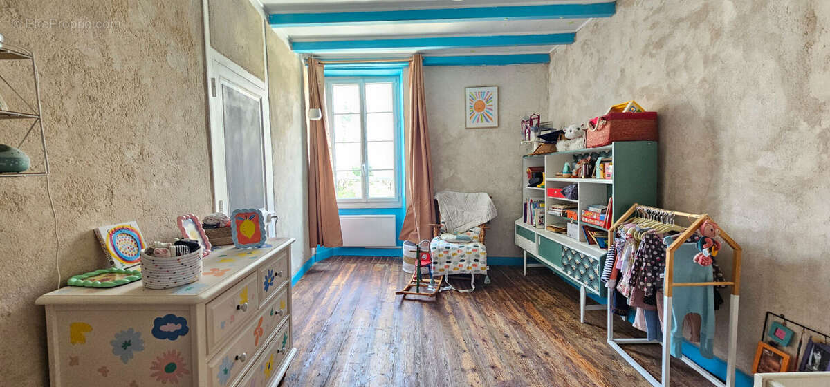 Maison à CHERAC