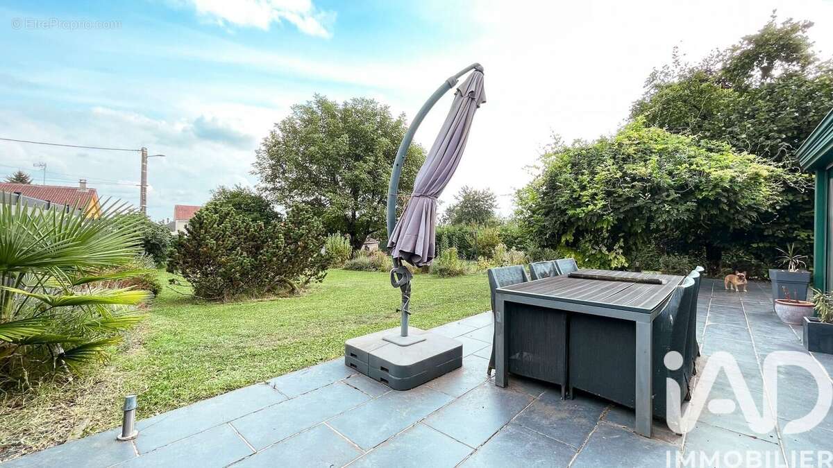 Photo 5 - Maison à COSNES-ET-ROMAIN