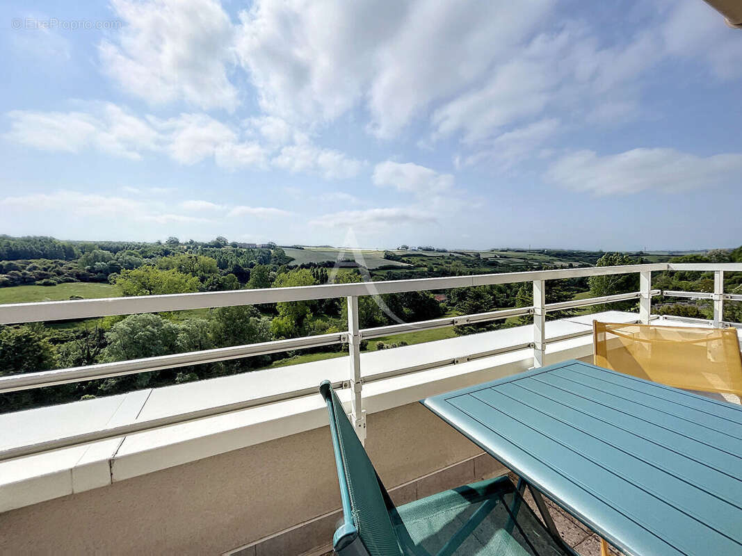 Appartement à SAINT-MARTIN-BOULOGNE