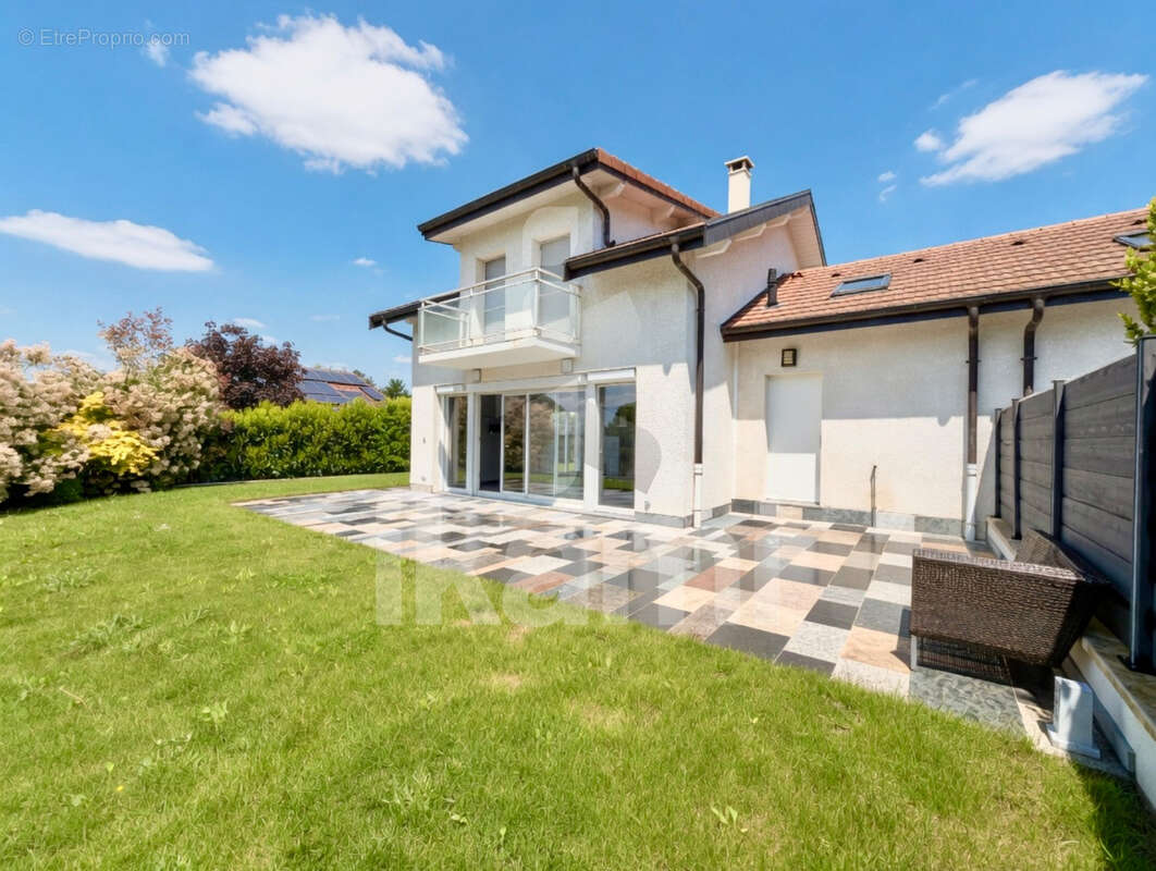 Maison à ARCHAMPS