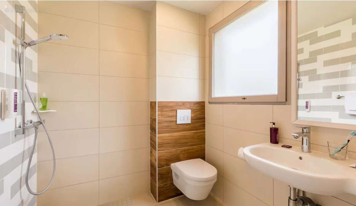 Appartement à VILLENEUVE-LE-COMTE