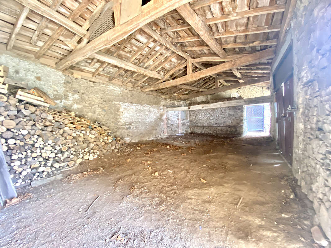 Maison à NEAUX