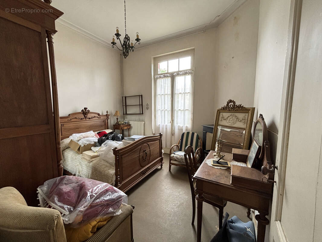 Maison à BELIN-BELIET