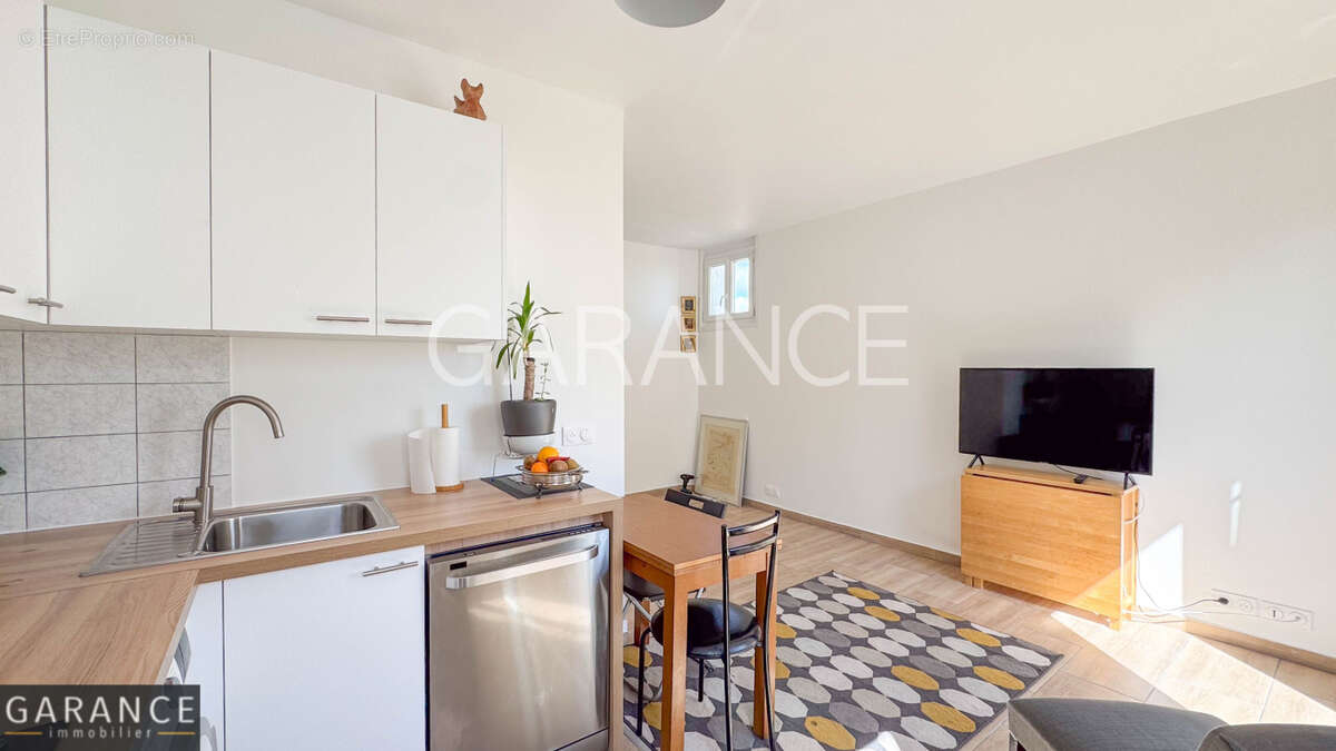 Appartement à MONTROUGE