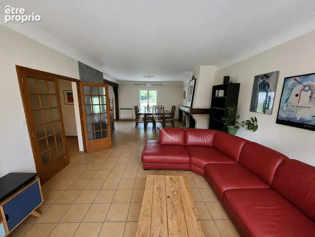 Maison  8 pièce(s)- 180m² - photo 2