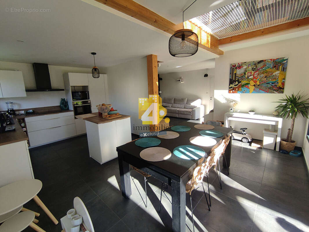 Maison à PONTCHATEAU