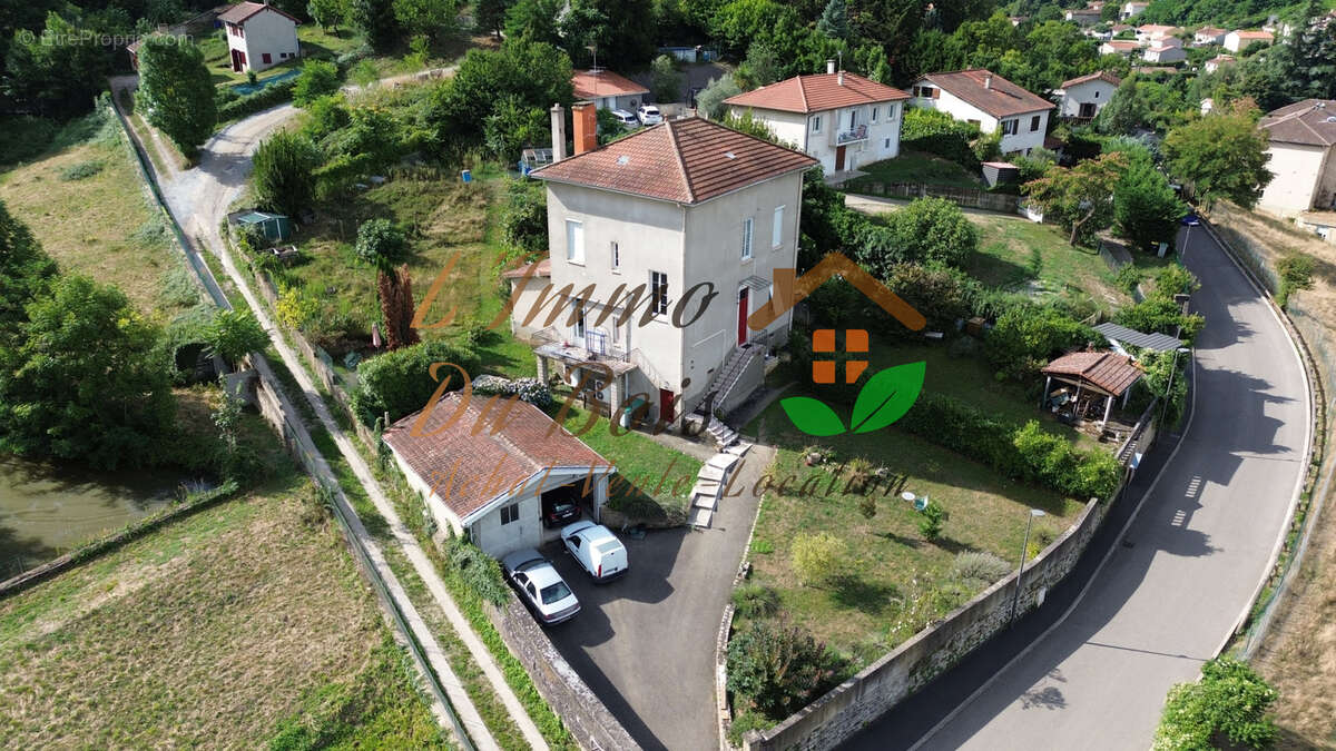 Appartement à CHATEAUNEUF