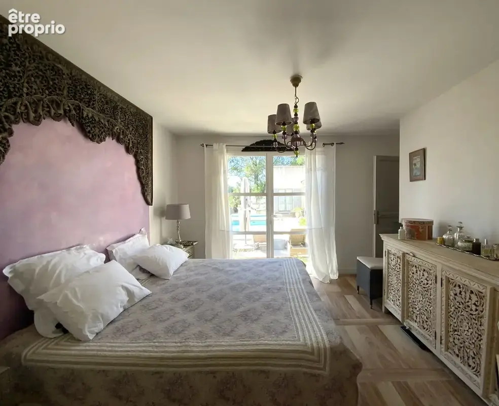 Villa de plain de pied de 155 m2 avec piscine. - photo 9
