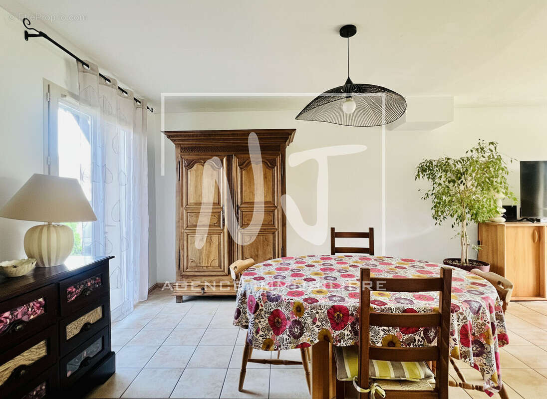 Maison familiale à vendre à Brissac Loire Aubance avec vie de plain-pied - photo 2