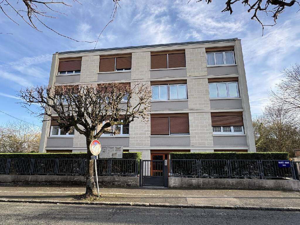 Appartement à SAVIGNY-SUR-ORGE