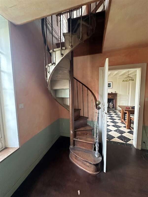 Maison à SAINT-ANGE-ET-TORCAY