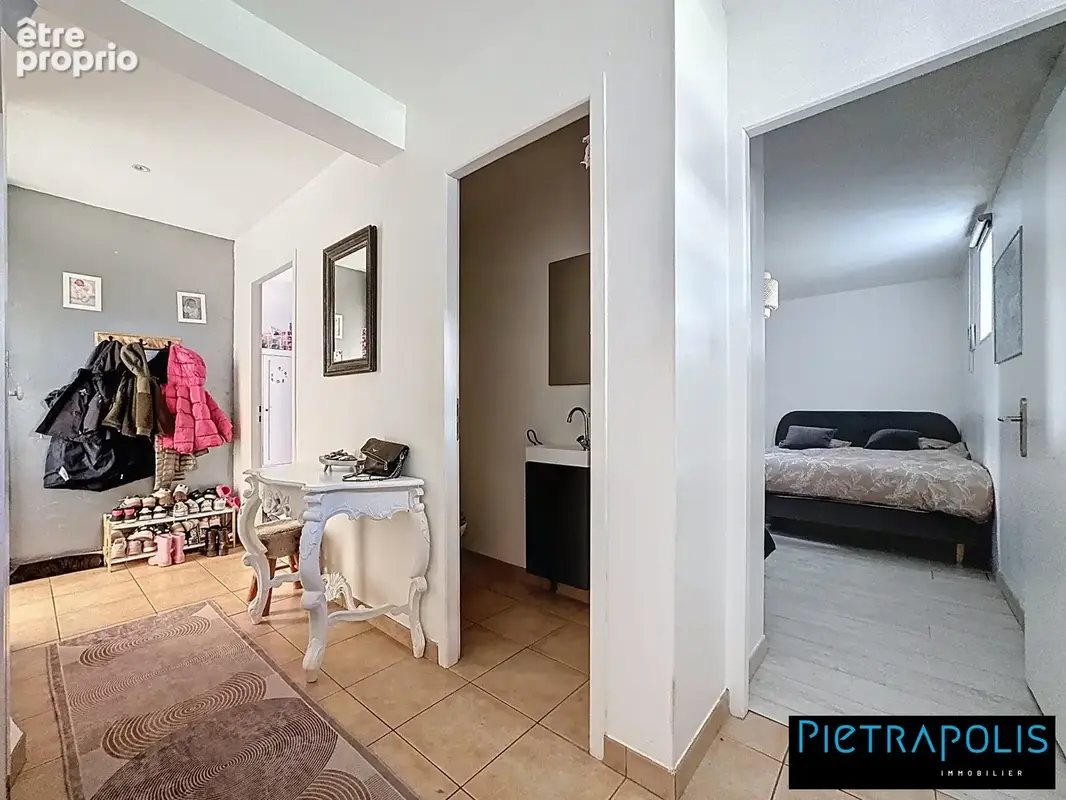 Appartement 3 pièces 67 m² à vendre à Chaponost (69630) - photo 9