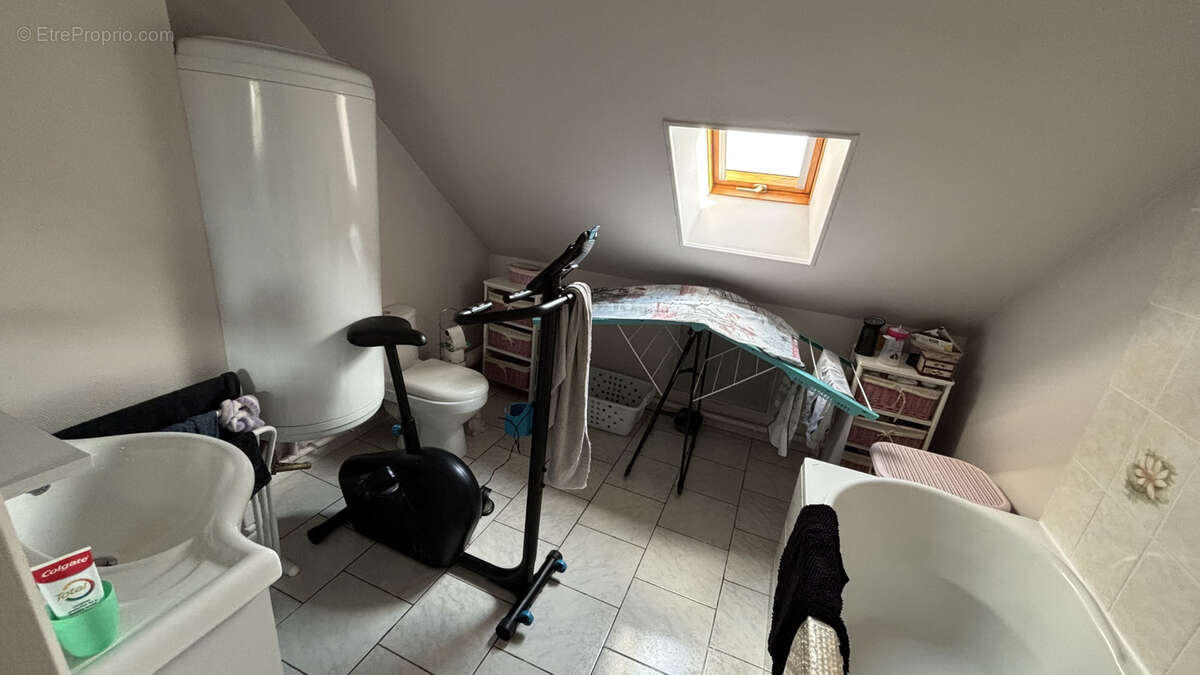 Maison à BEAUVILLIERS