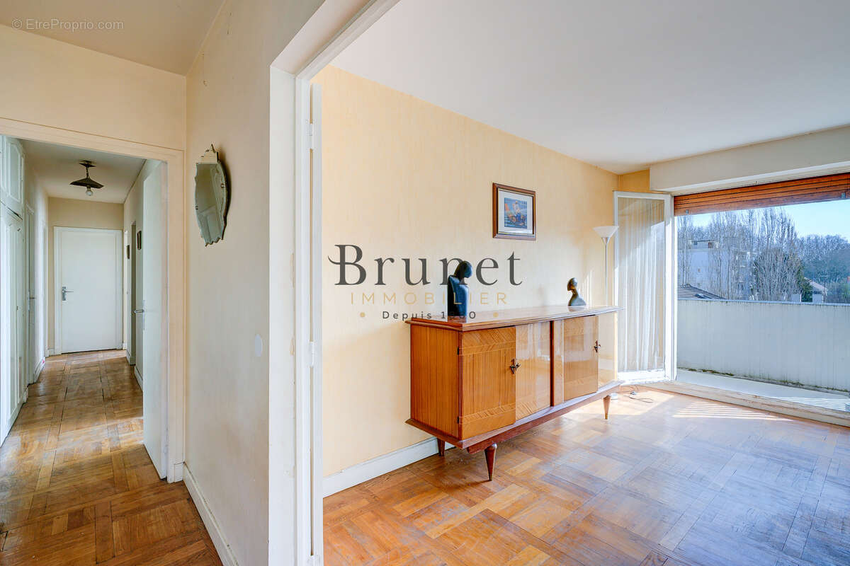 Appartement à SAINT-MAUR-DES-FOSSES