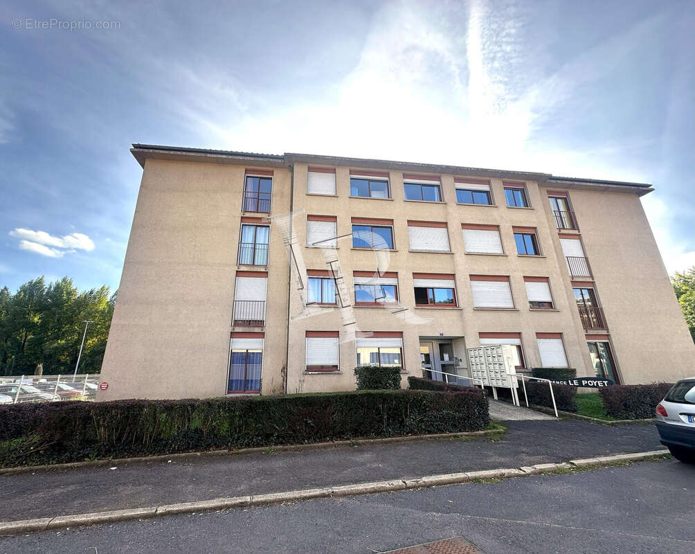 Appartement à AIGUILHE