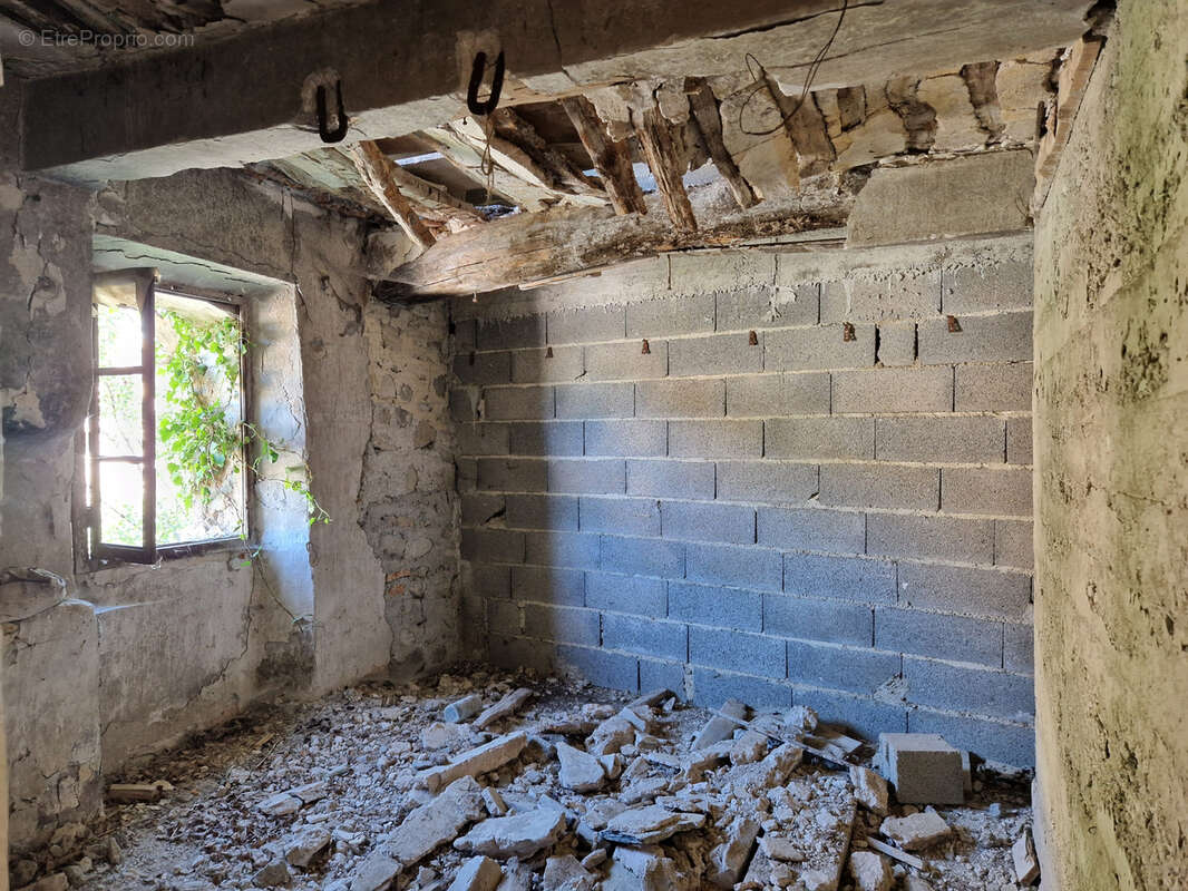 Maison de village à rénover - photo 14