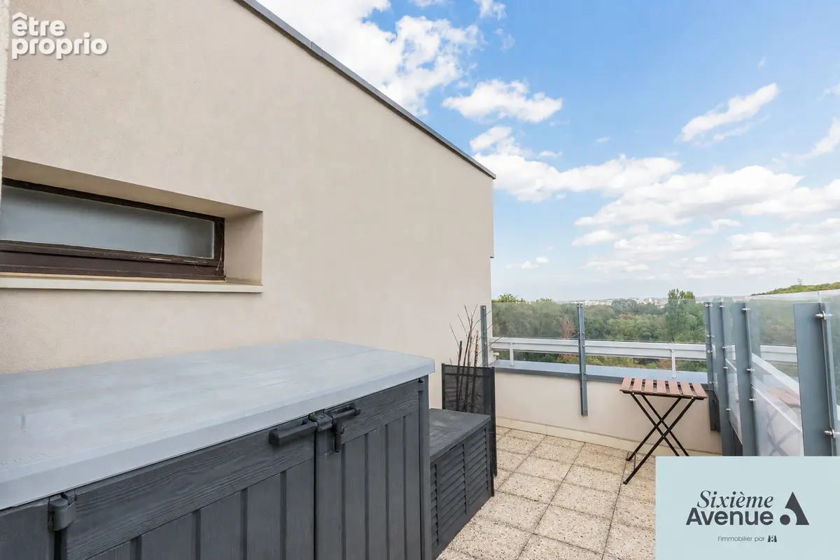 Appartement F2, dernier étage, très lumineux avec terrasse - photo 7