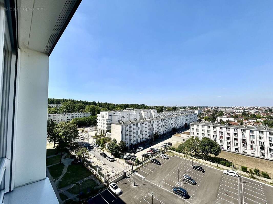 Appartement à CLICHY-SOUS-BOIS