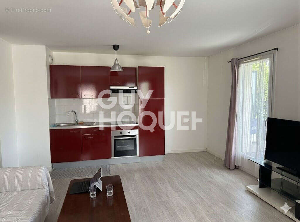 Appartement à LE BLANC-MESNIL