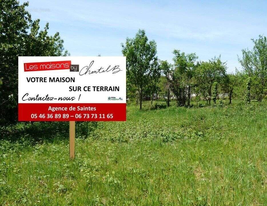 Terrain à SAINTES