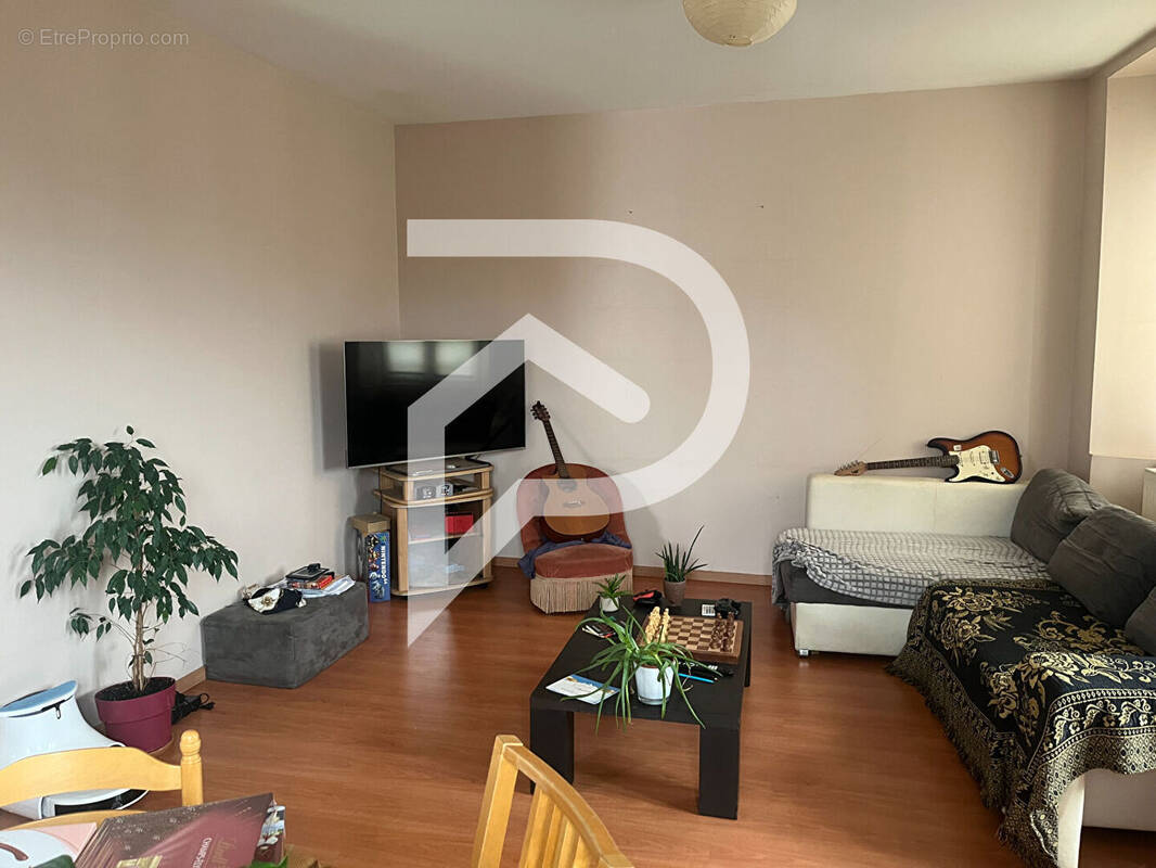 Appartement à OLORON-SAINTE-MARIE