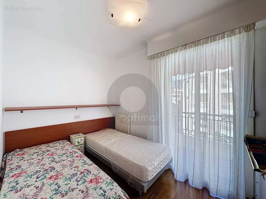 Appartement à ROQUEBRUNE-CAP-MARTIN