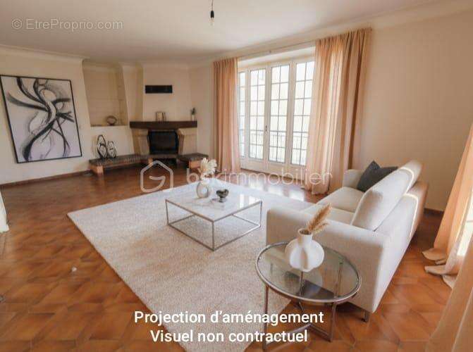 Maison à OGEU-LES-BAINS